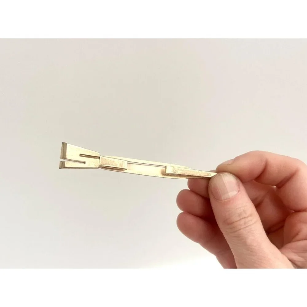 Swank Signed Minimalist Arrow Gold Toned Vintage Men's Collar Clip | Collar Bar